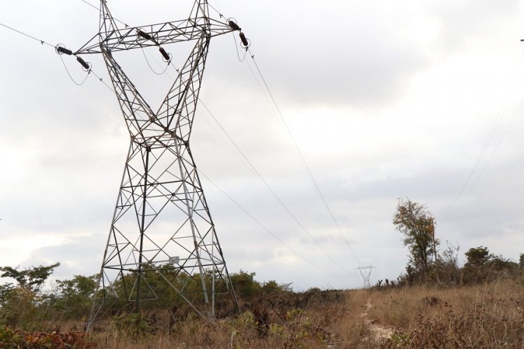 Nyusi inaugurates electrification of Macuse