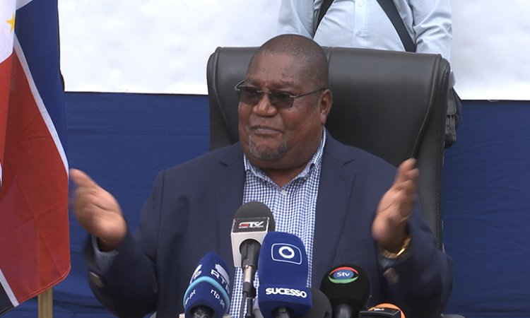 Renamo president Ossufo Momade warns mayors to be vigilant of chaos created by Frelimo government