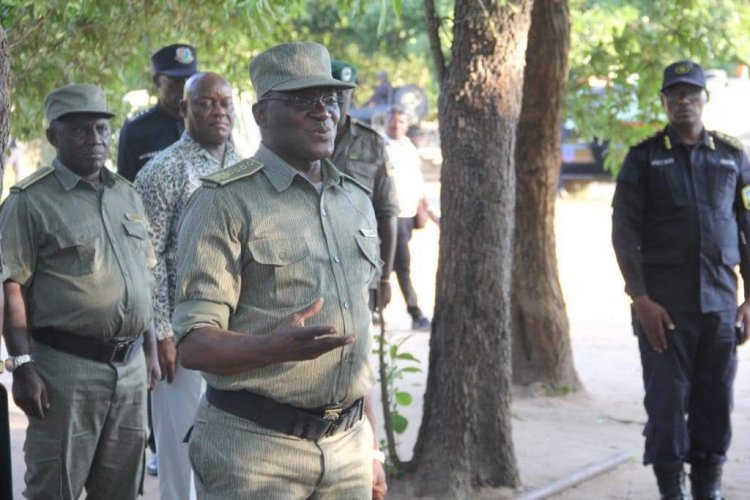 PGR Clears Mozambique Police Chief Bernardino Rafael of Responsibility for Crimes During Electoral Fraud Protests