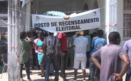 Crise pós-eleitoral: Ismael Mussa exige fim do recenseamento e introducção de votação electrónica